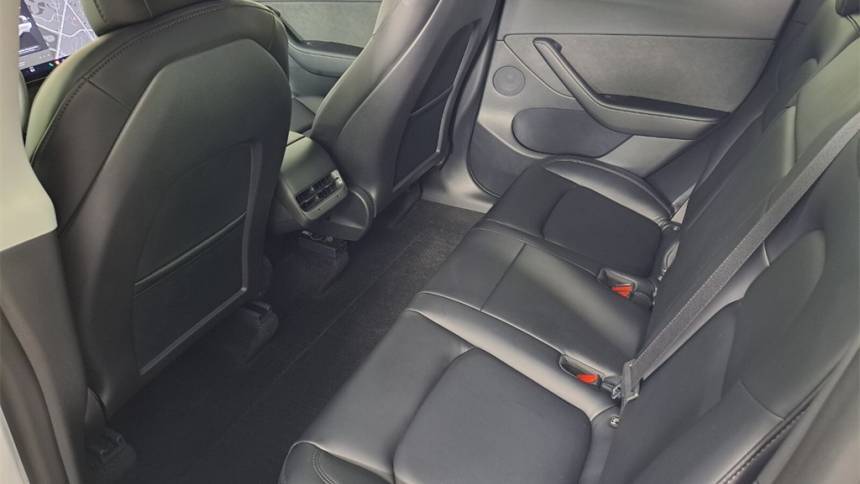 2021 Tesla Model Y 5YJYGDEE7MF295079
