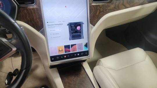 2018 Tesla Model S 5YJSA1E24JF244226
