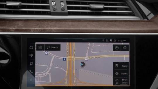 2019 Audi e-tron WA1VABGE8KB011992