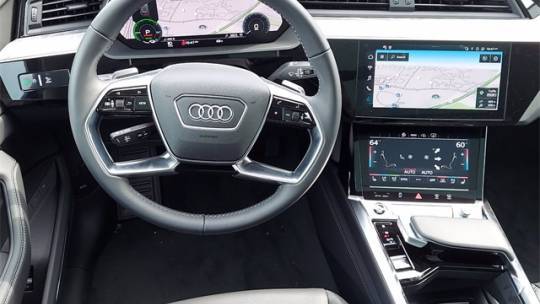 2021 Audi e-tron WA12AAGE3MB024262