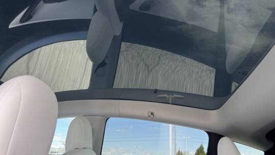2021 Tesla Model Y 5YJYGDEE8MF212629