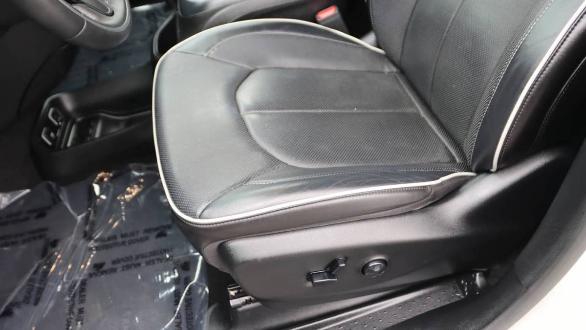 2020 Chrysler Pacifica Hybrid 2C4RC1N72LR288043