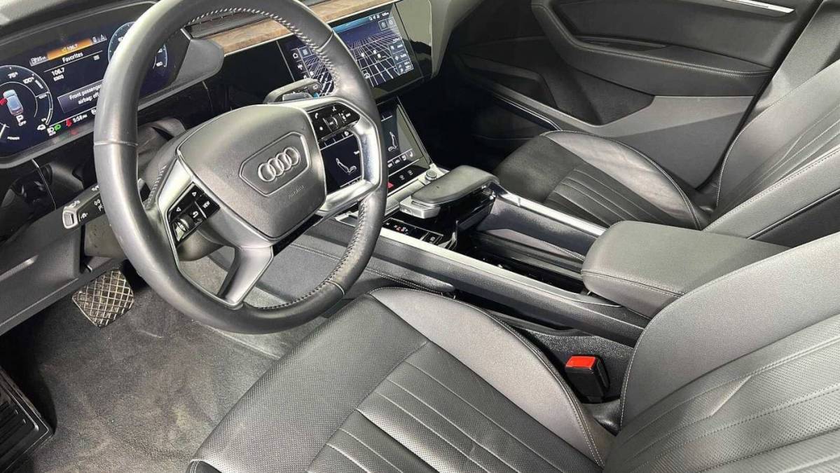 2019 Audi e-tron WA1LAAGE6KB022264