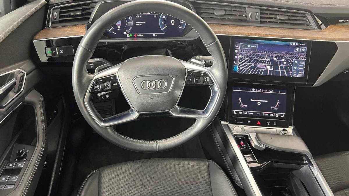2019 Audi e-tron WA1LAAGE6KB022264