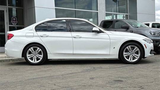 2017 BMW 3 Series WBA8E1C38HA029071