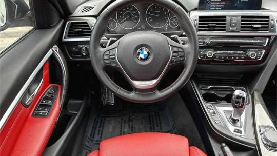 2017 BMW 3 Series WBA8E1C38HA029071