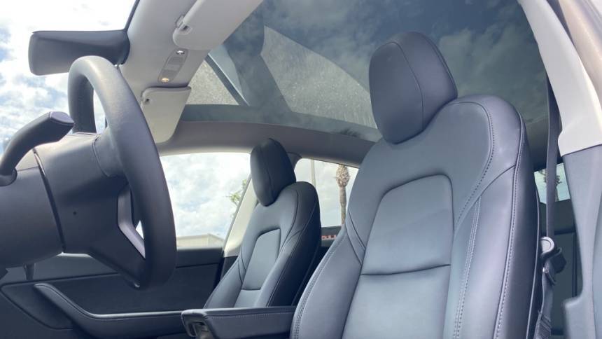 2020 Tesla Model Y 5YJYGDEE4LF026133