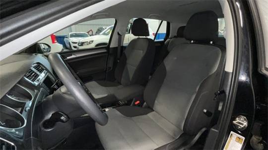 2016 Volkswagen e-Golf WVWKP7AU5GW913651
