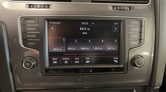 2016 Volkswagen e-Golf WVWKP7AU5GW913651