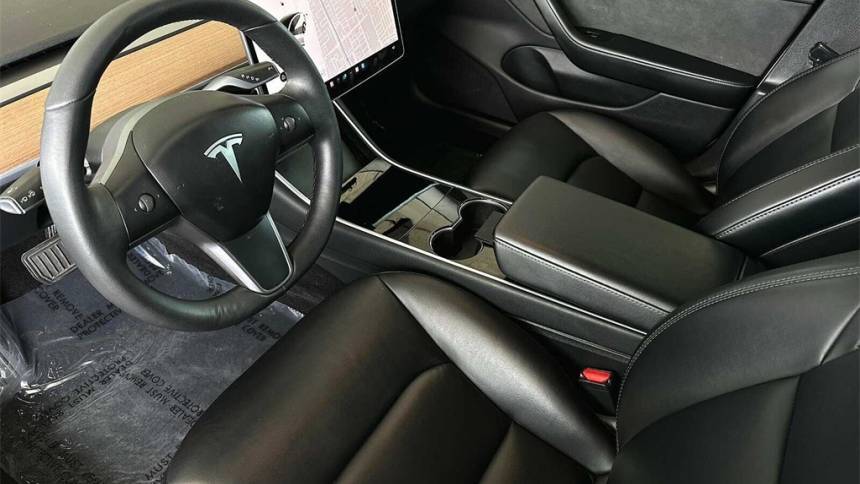 2019 Tesla Model 3 5YJ3E1EB6KF512378