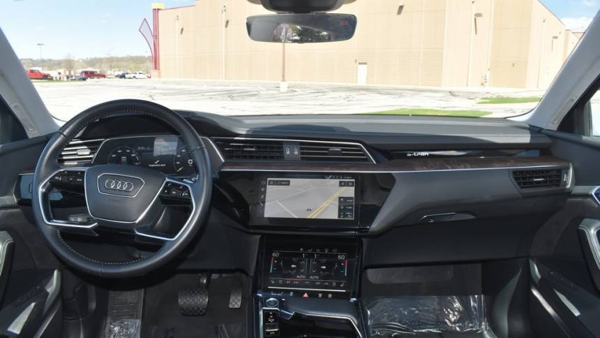 2019 Audi e-tron WA1VAAGE7KB005398