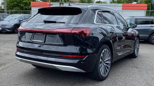 2019 Audi e-tron WA1VAAGE3KB024949