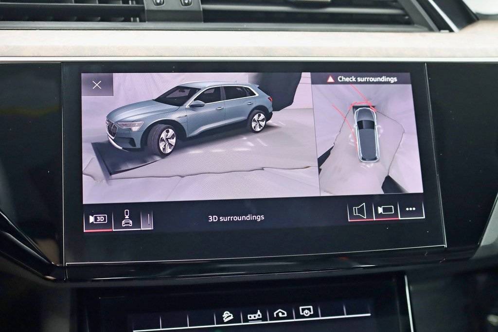 2019 Audi e-tron WA1LAAGE0KB009283