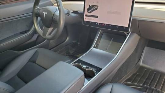 2018 Tesla Model 3 5YJ3E1EA5JF028109