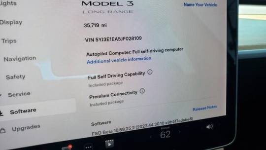 2018 Tesla Model 3 5YJ3E1EA5JF028109