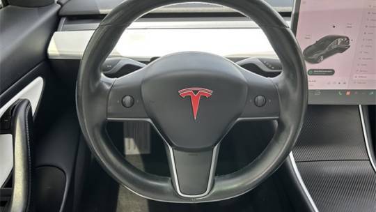 2019 Tesla Model 3 5YJ3E1EBXKF393668
