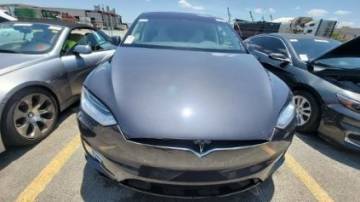 2018 Tesla Model X 5YJXCDE26JF120590