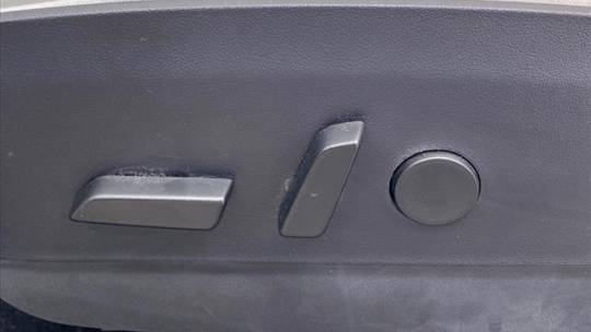 2020 Tesla Model Y 5YJYGDEE8LF049530