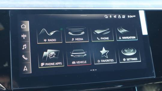 2021 Audi e-tron WA1LAAGE8MB030000