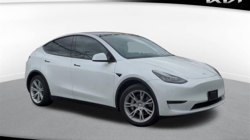2021 Tesla Model Y 5YJYGDEE2MF071265