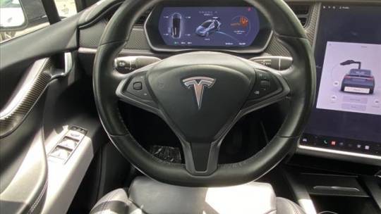 2018 Tesla Model X 5YJXCAE26JF103125