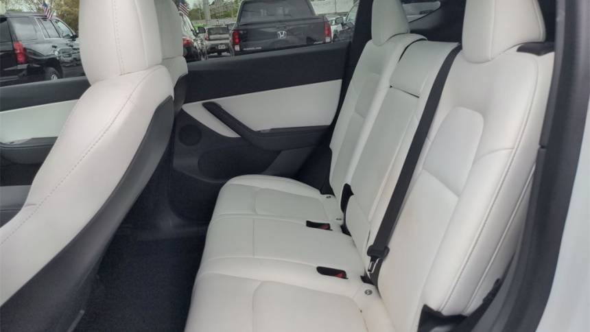 2021 Tesla Model Y 5YJYGDEE2MF071265