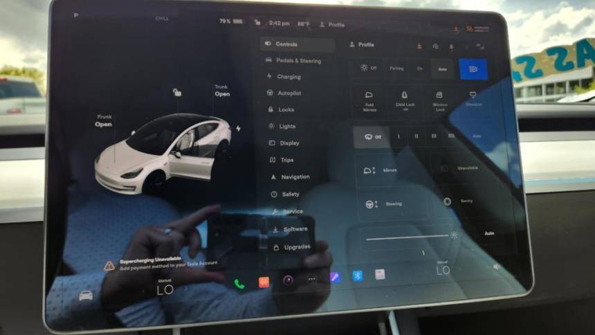 2018 Tesla Model 3 5YJ3E1EB8JF074915