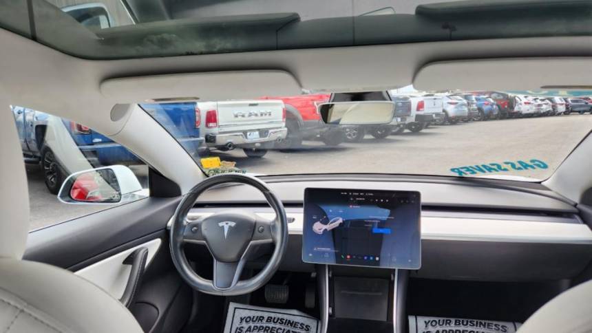2018 Tesla Model 3 5YJ3E1EB8JF074915