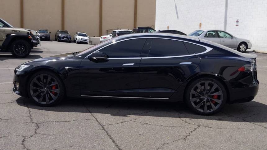 2021 Tesla Model S 5YJSA1E43MF423380