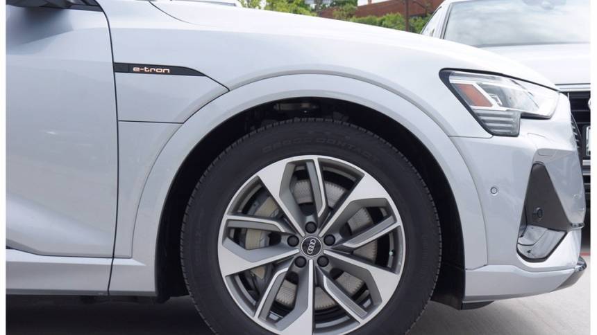 2021 Audi e-tron WA12AAGE2MB036242