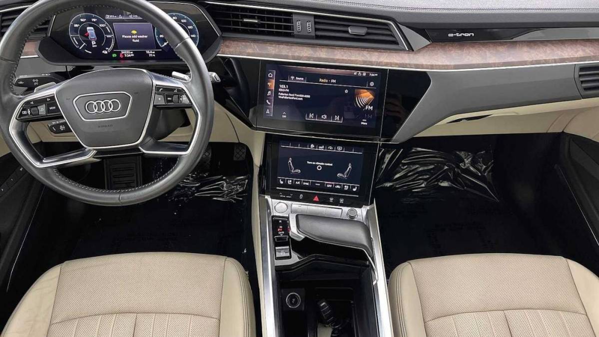2019 Audi e-tron WA1LAAGEXKB010246