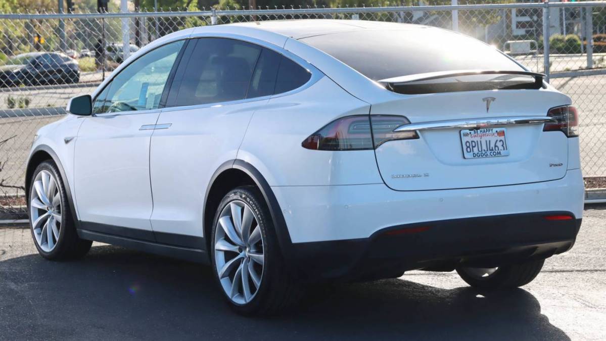 2016 Tesla Model X 5YJXCAE47GF001147
