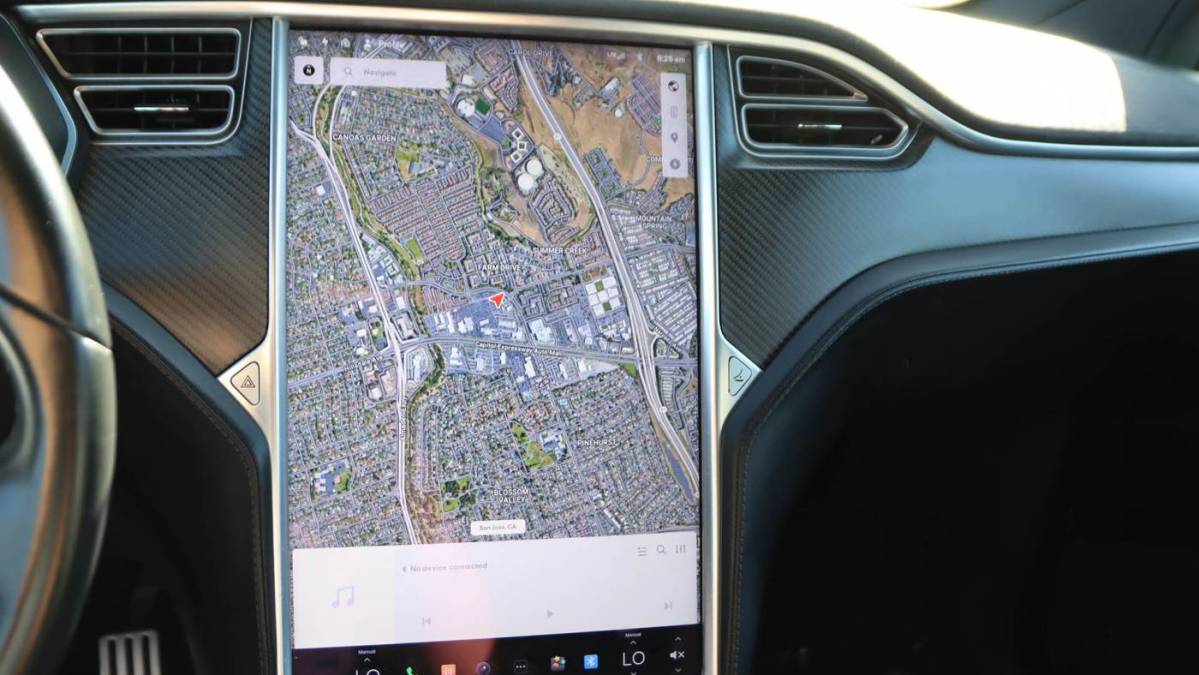 2016 Tesla Model X 5YJXCAE47GF001147