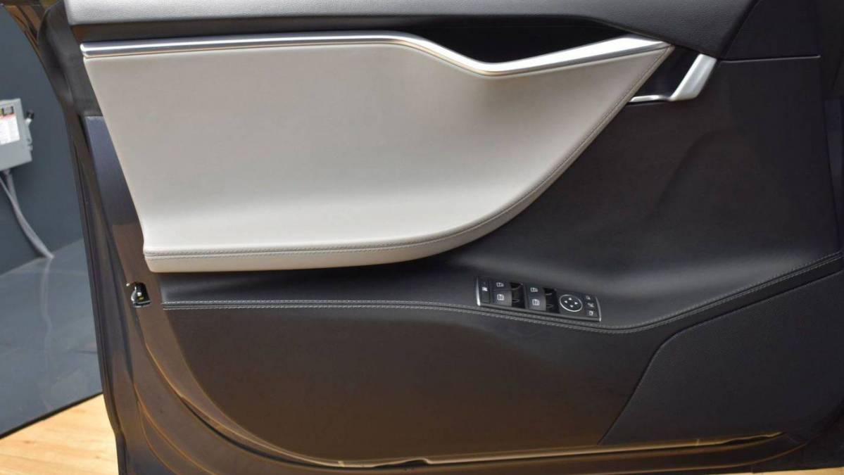 2015 Tesla Model S 5YJSA1H24FFP78748