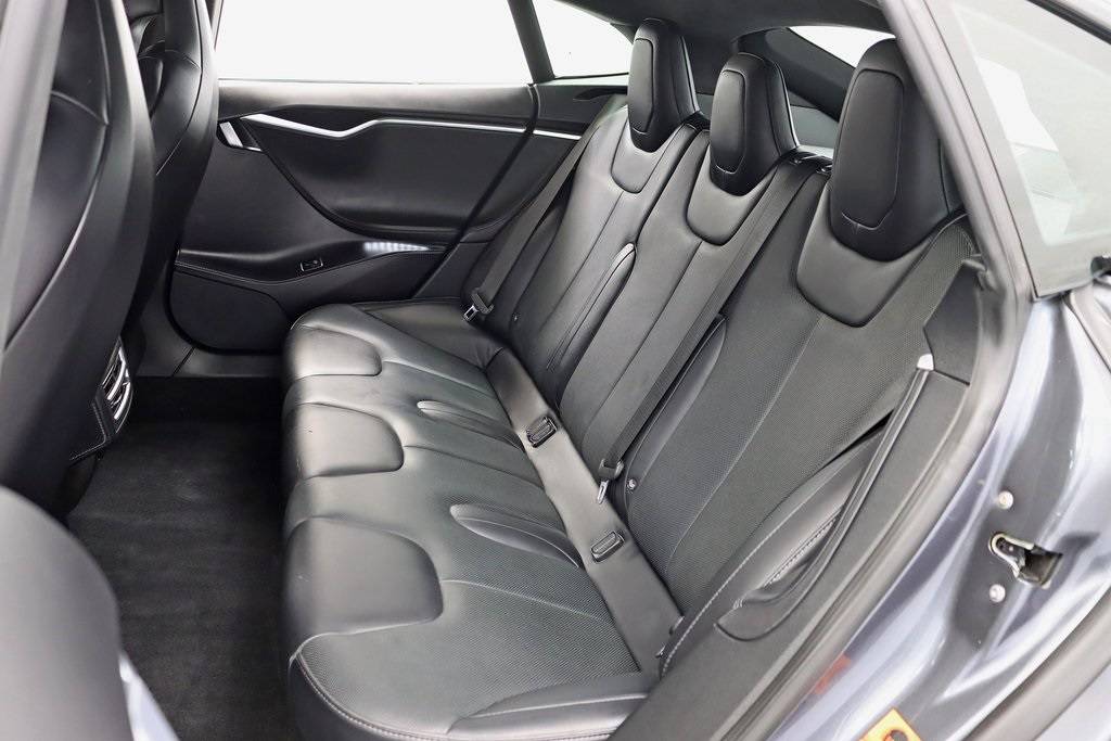 2016 Tesla Model S 5YJSA1E42GF157435