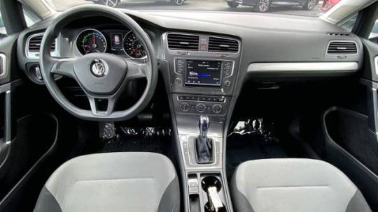 2016 Volkswagen e-Golf WVWKP7AU1GW915719