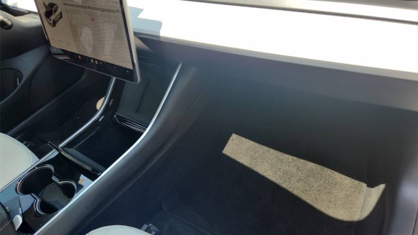 2020 Tesla Model 3 5YJ3E1EA4LF709977
