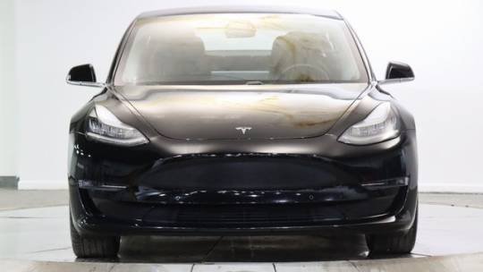 2018 Tesla Model 3 5YJ3E1EA9JF136393