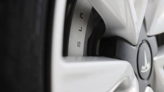 2018 Tesla Model 3 5YJ3E1EA9JF136393