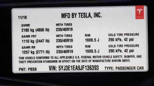 2018 Tesla Model 3 5YJ3E1EA9JF136393