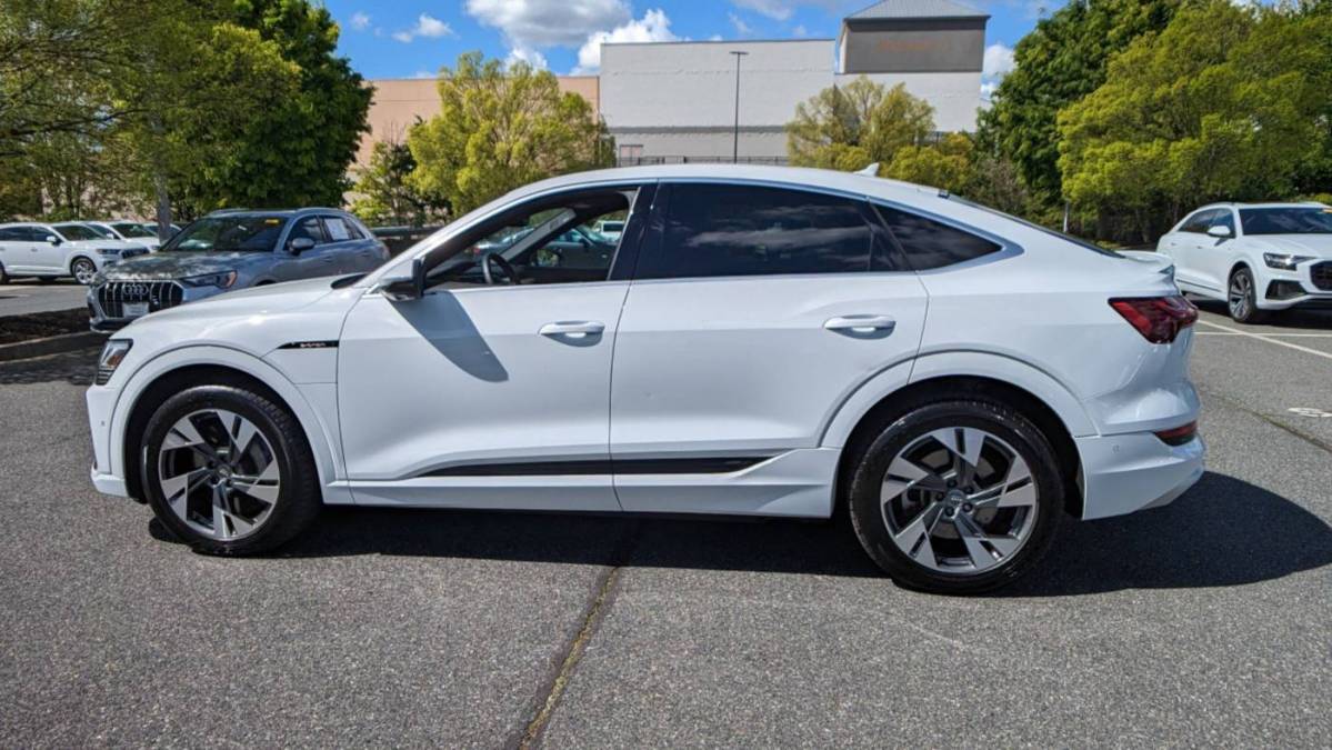 2021 Audi e-tron WA12AAGE0MB002512