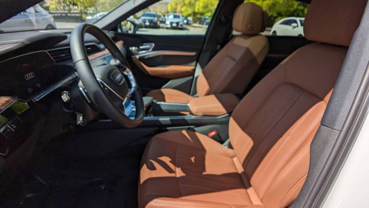 2021 Audi e-tron WA12AAGE0MB002512
