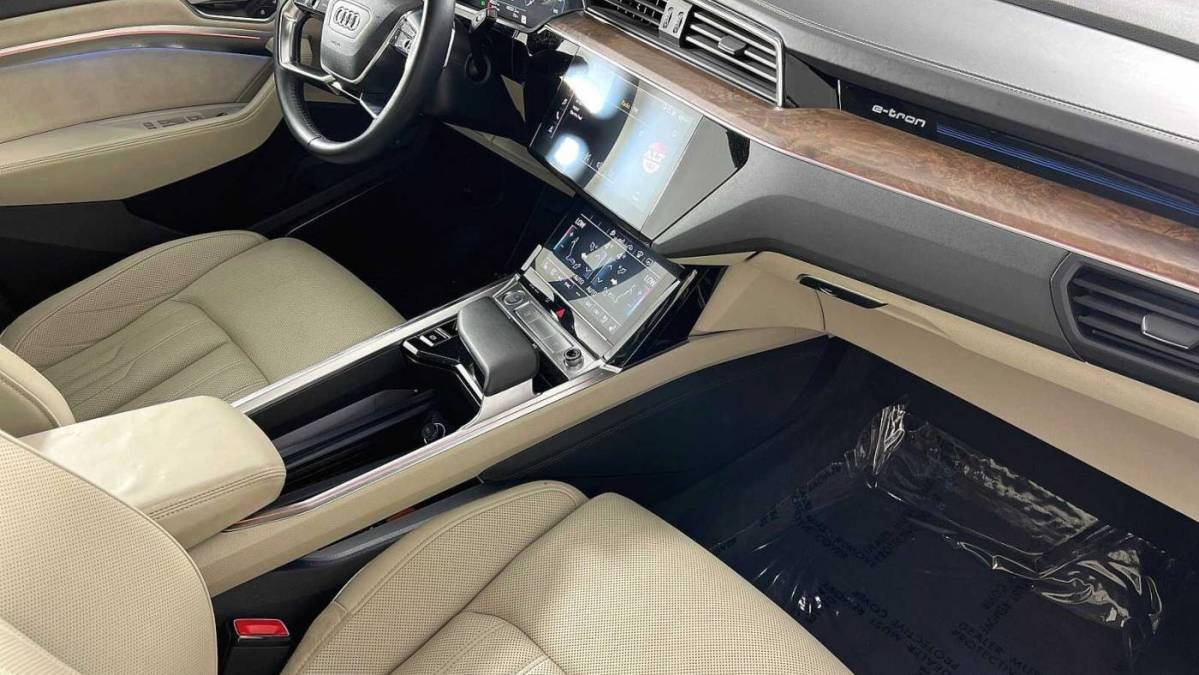 2019 Audi e-tron WA1VABGEXKB021388