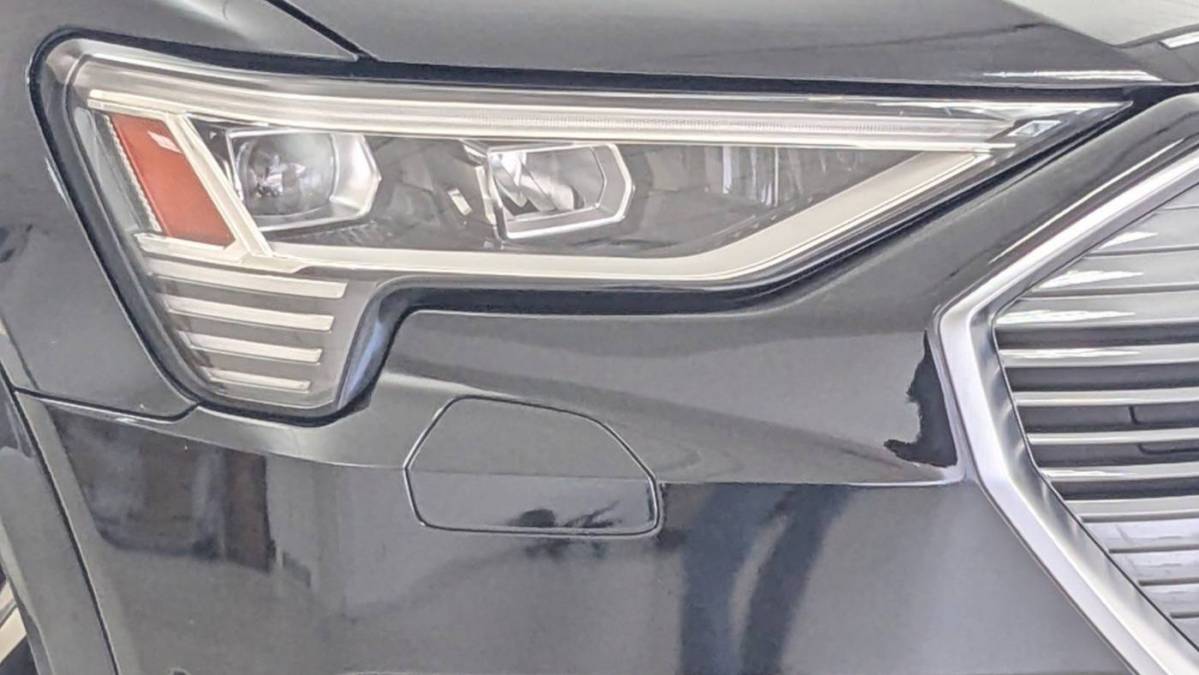 2019 Audi e-tron WA1VABGE6KB012414