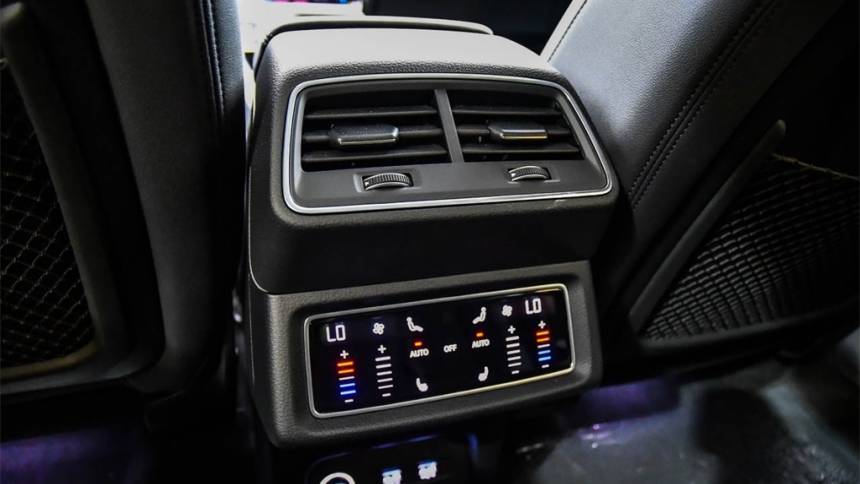 2019 Audi e-tron WA1LAAGE5KB023194