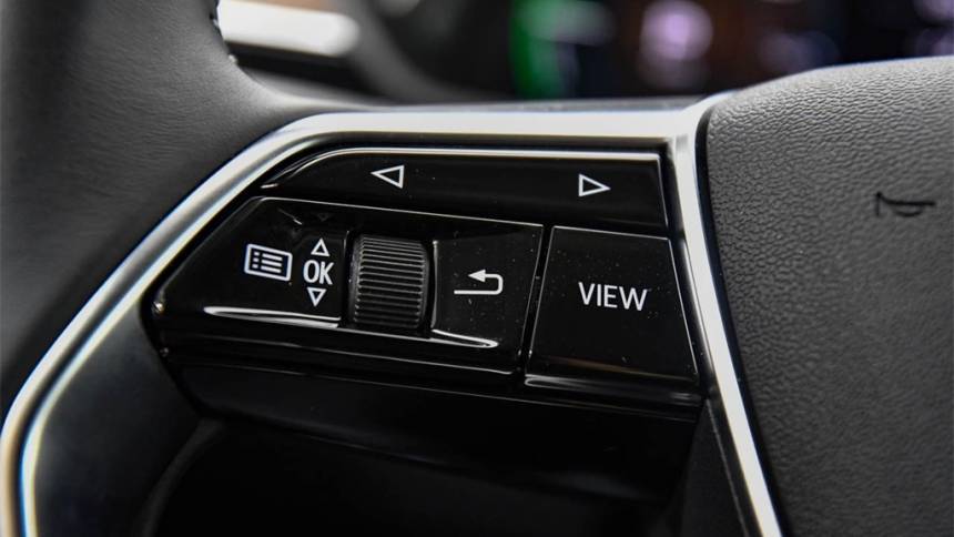 2019 Audi e-tron WA1LAAGE5KB023194