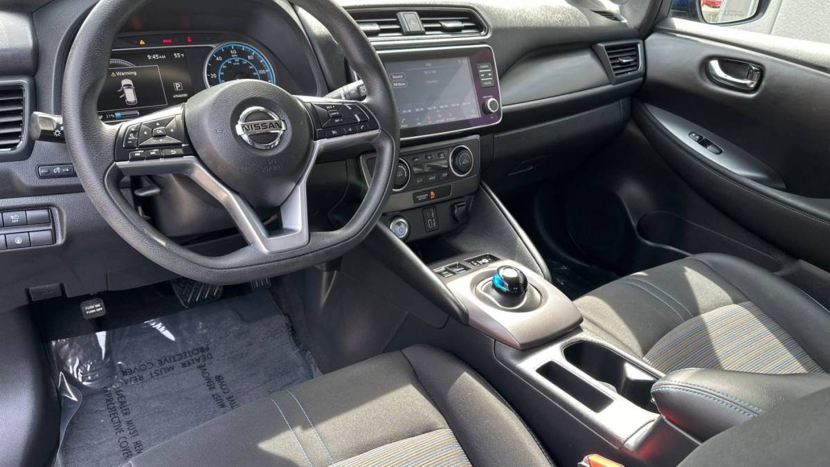 2021 Nissan LEAF 1N4AZ1BV2MC552070