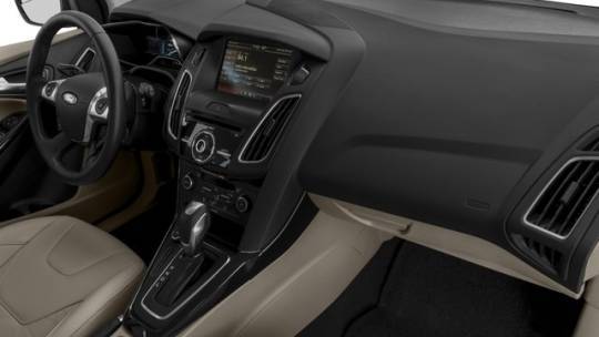 2017 Ford Focus 1FADP3R42HL343610