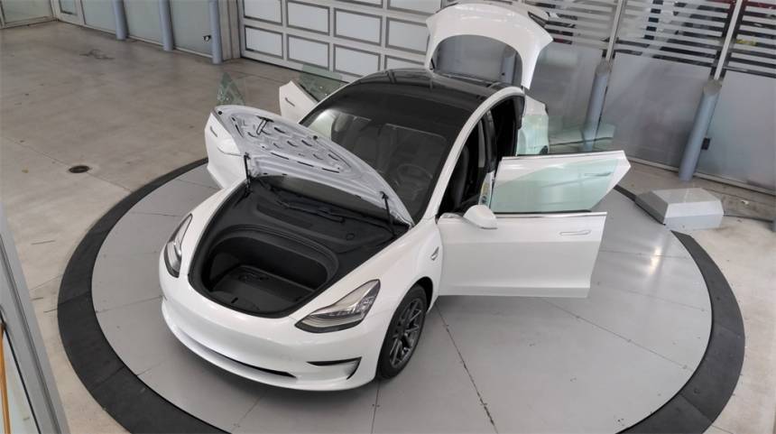2019 Tesla Model 3 5YJ3E1EA1KF415905