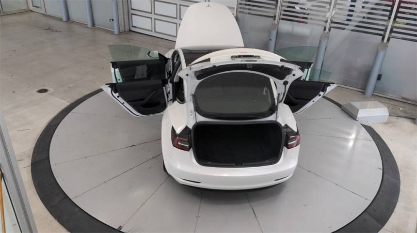 2019 Tesla Model 3 5YJ3E1EA1KF415905